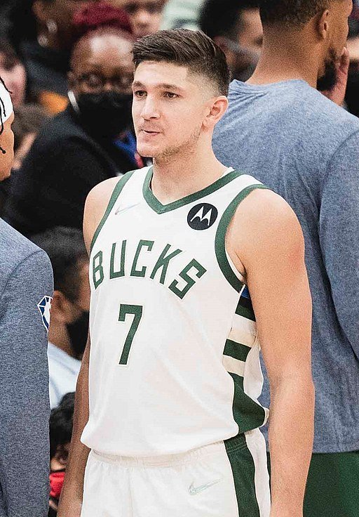 Phoenix Rising: Grayson Allen Secures Future with Suns in Lucrative Deal